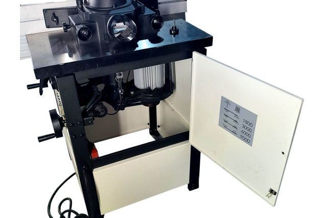 Фрезерний верстат по дереву MAST Holztechnik...