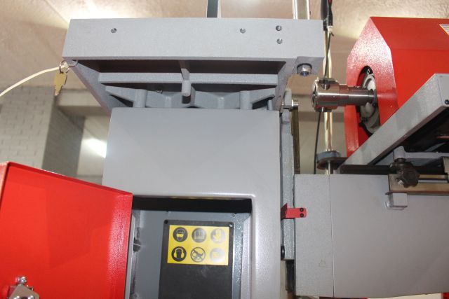 Станок сверлильно-пазовальный Holzmann LBM 290K