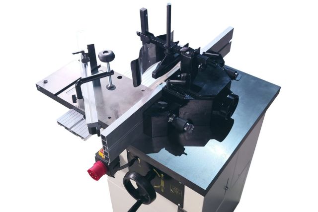 Фрезерный станок по дереву MAST Holztechnik...