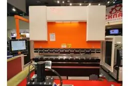 Гідравлічний листозгинальний прес з ЧПК VARTEK 2600x135 Advance Form 2