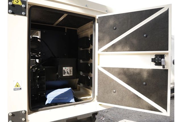 Дизельный генератор UNIVERSAL UND-K 90 KVA