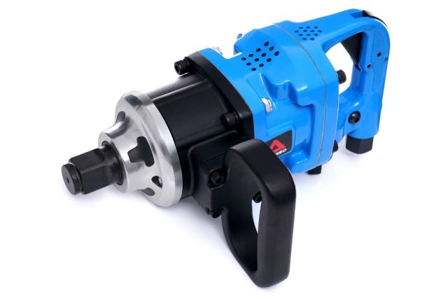 Пневматичний ударний гайковерт TAGRED TA827