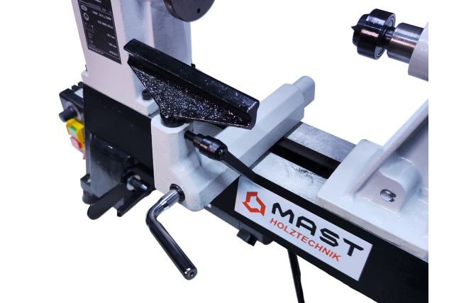 Токарный станок по дереву MAST Holztechnik...