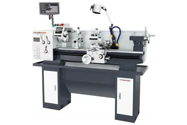 Универсальный токарный станок Cormak 330х915 1