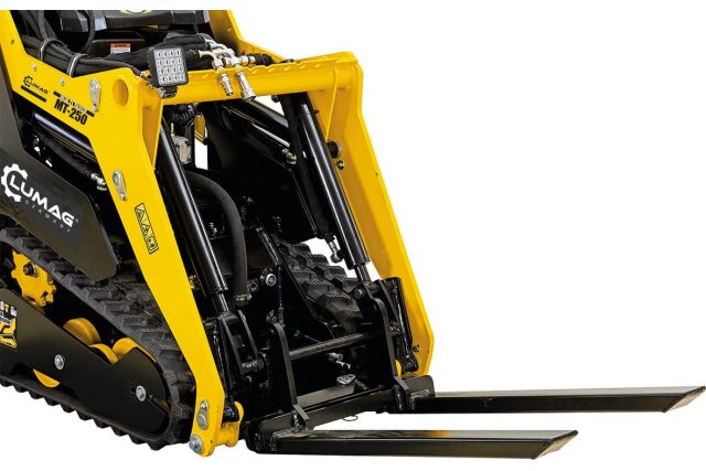 Багатофункціональний міні-навантажувач Lumag MT250