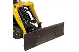 Багатофункціональний міні-навантажувач Lumag MT250 17