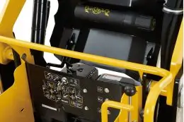 Багатофункціональний міні-навантажувач Lumag MT250 8