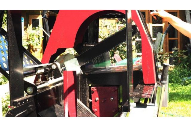 Напівавтоматична машина для різання і...