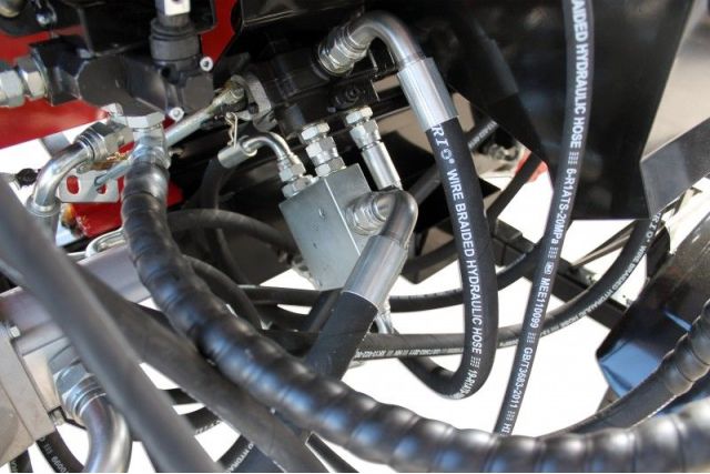 Полуавтоматическая машина для резки и раскола...