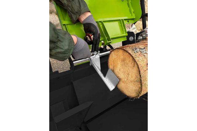 Полуавтоматическая машина для резки и раскола...