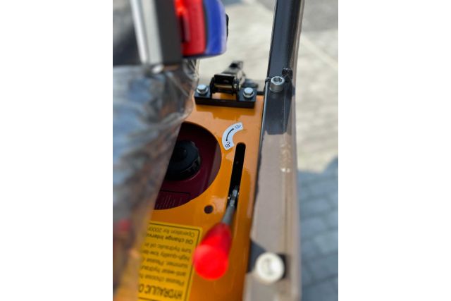 Гусеничный мини экскаватор NEX XN10 Rhinoceros