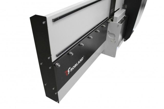 Сверлильный центр с ЧПУ ROBLAND BM 3000