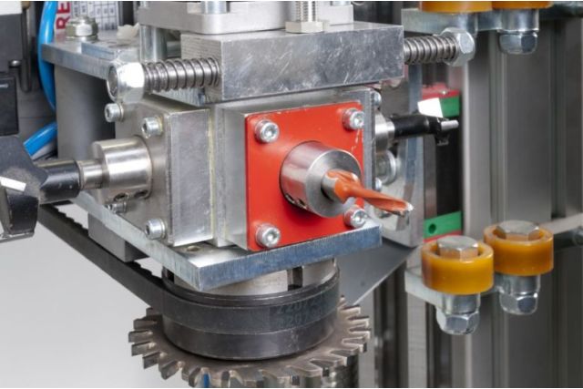 Свердлильний центр з ЧПК ROBLAND BM 3000