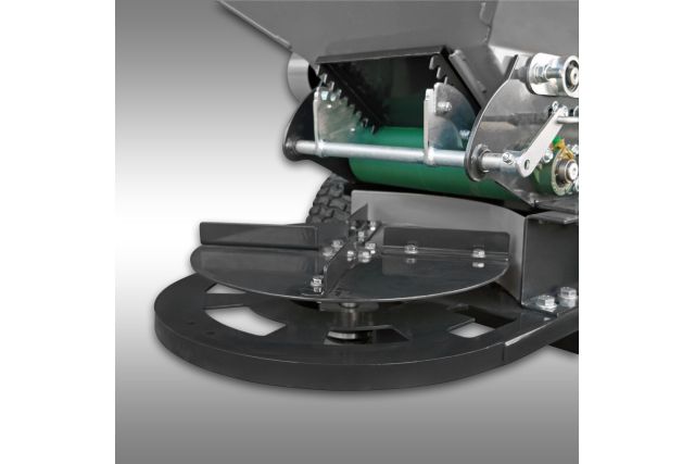 Самохідний розкидач добрив та піску Jansen TD-325