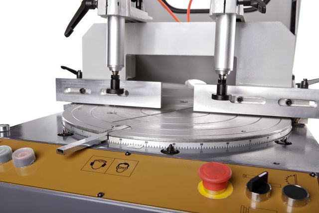 Дискова пила по металу METCOR QCS400