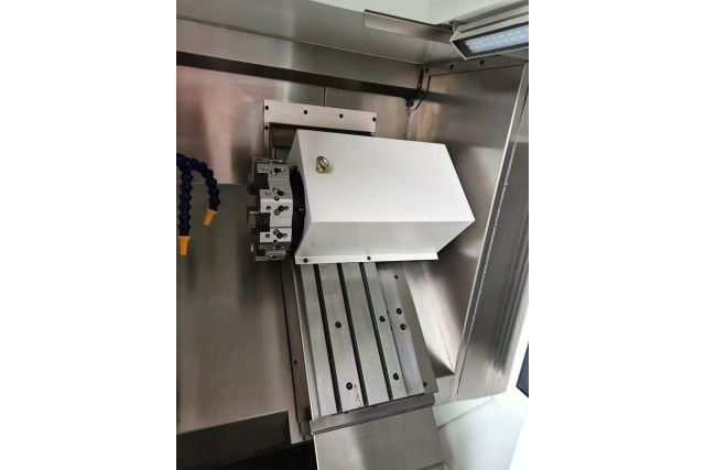 Токарный станок с наклонной станиной MAST MLS 360