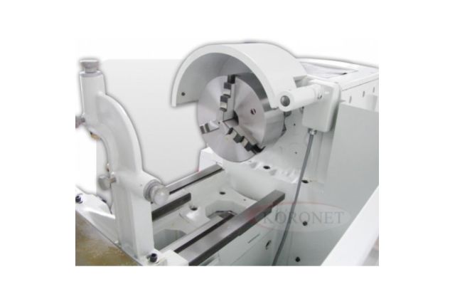 Универсальный токарный станок CORMAK 460 x 1500