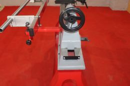 Токарний верстат для обробки і заточування заготовок Holzmann VD 1100N