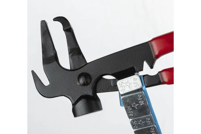 Плоскогубці для балансувальних грузиків...