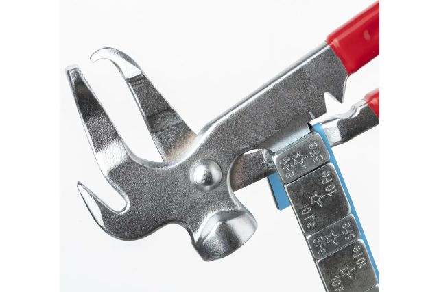 Плоскогубці для набивання балансувальних...