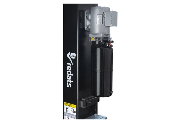 Автоматический двухколонный подъемник REDATS...