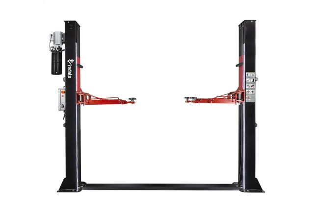 Автоматический двухколонный подъемник REDATS...