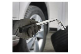 Телескопический ключ для колес 1/2"