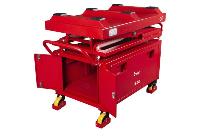 Підйомник ножичний REDATS LE-200