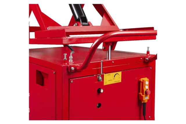 Підйомник ножичний REDATS LE-200