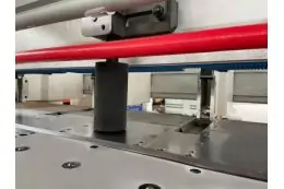 Пильний центр з передньою загрузкою HOLD HP330GK 7