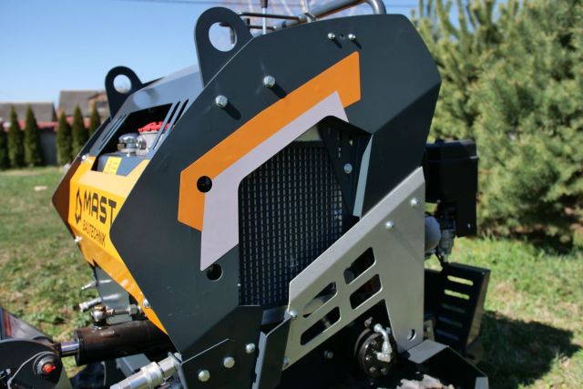 Траншеєкопач MAST Bautechnik MT-TR-100PRO