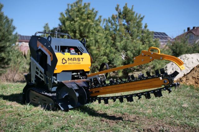 Траншеєкопач MAST Bautechnik MT-TR-100PRO