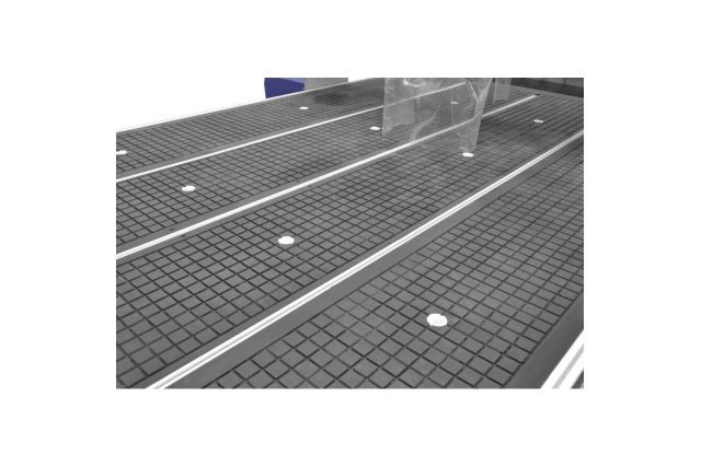 Фрезерный станок с ЧПУ CORMAK C1325 ATC