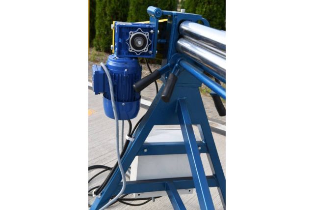 Електромеханічний вальцювальний верстат...