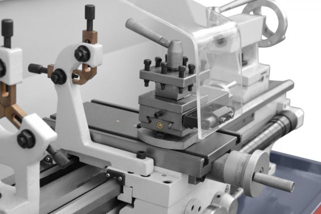 Універсальний токарний верстат CORMAK TYTAN...