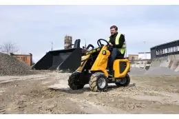 Мини-погрузчик NEX N30 (Eurotrac WD3) 7