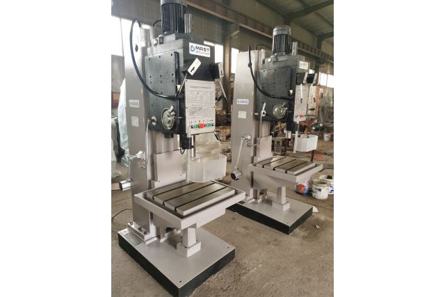 Сверлильный станок по металлу MAST...