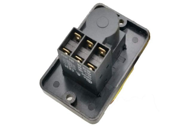 Магнітний пускач уввімкнення верстату CK31/DZ05...