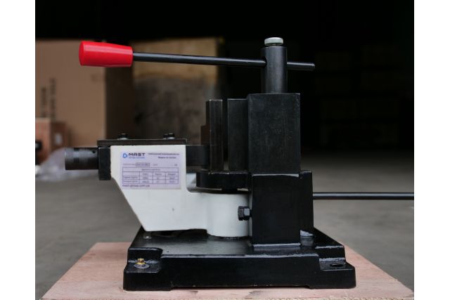 Універсальний листозгинальний верстат MAST...