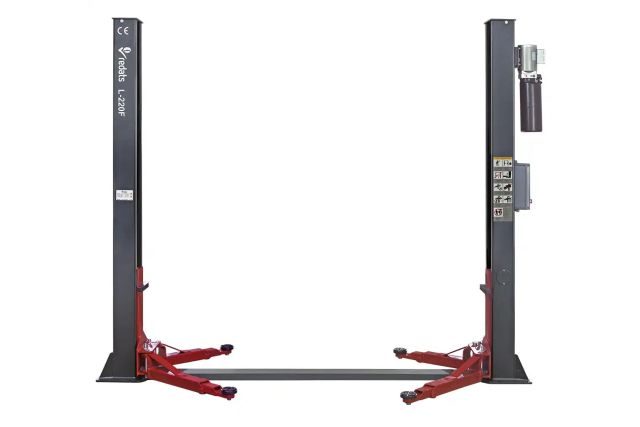Автоматический двухстоечный подъемник REDATS...