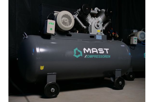 Поршневой компрессор MAST 2105/500L 400V 12.5BAR