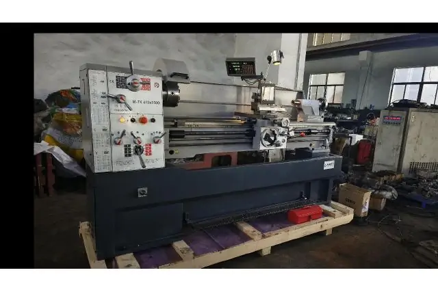 Універсальний токарний верстат MAST 410x1500 1
