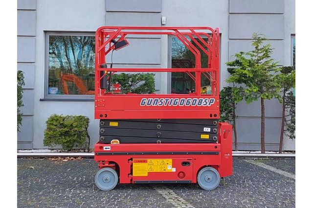 Ножичний підйомник Günstig 0608SP