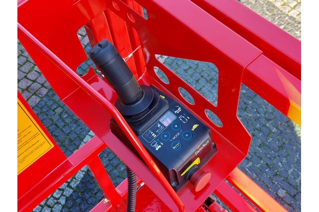 Ножничный подъемник Günstig 1416