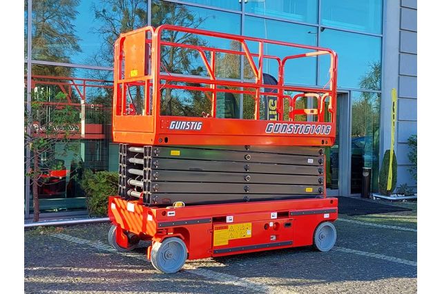 Ножичний підйомник Günstig 1416