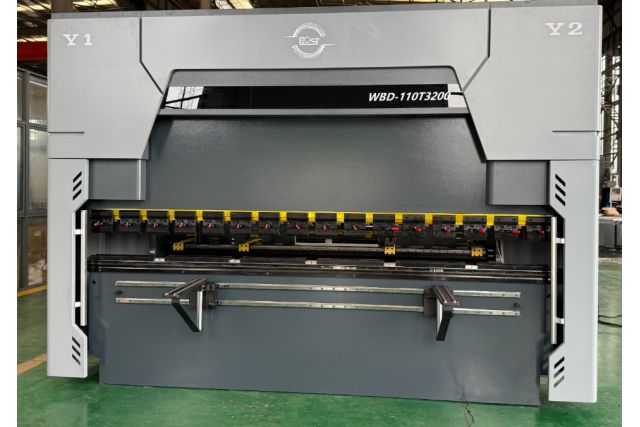 Электрогидравлический листогибочный пресс...