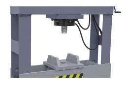 Гідравлічний прес METCOR TL0502-4 150T