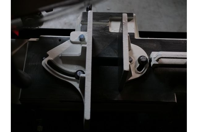 Ленточная пила по металлу MAST Metalltechnik...