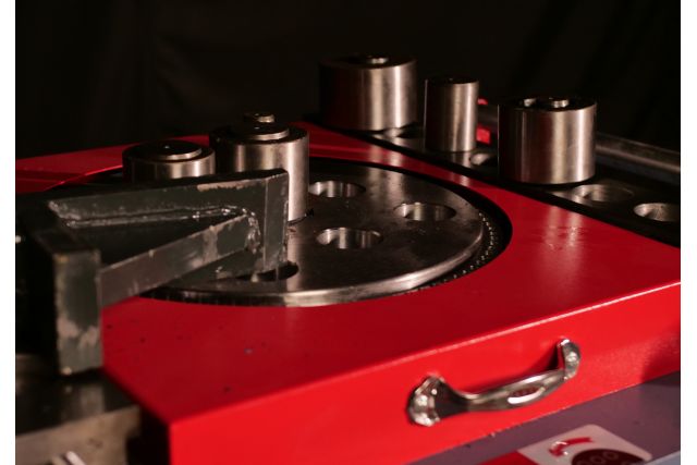 Станок для гибки арматуры MAST Bautechnik GW50A