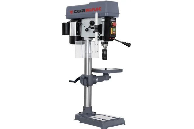 Настольный сверлильный станок CORMAK Z7020